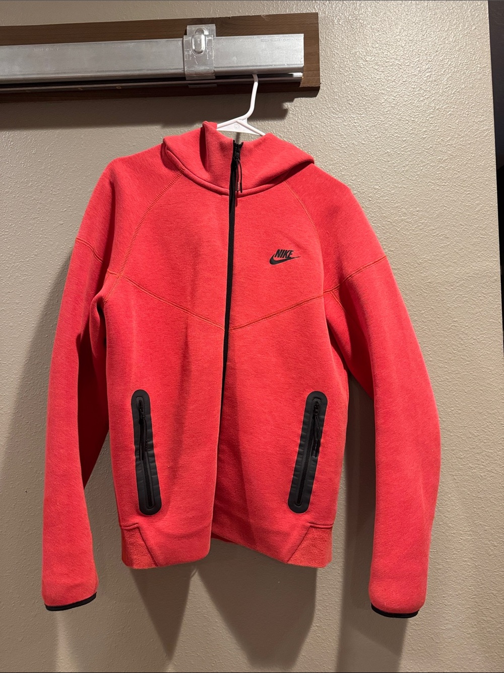 Nike tech Mens Small Red Zip-Up Hoodie with Black Accents